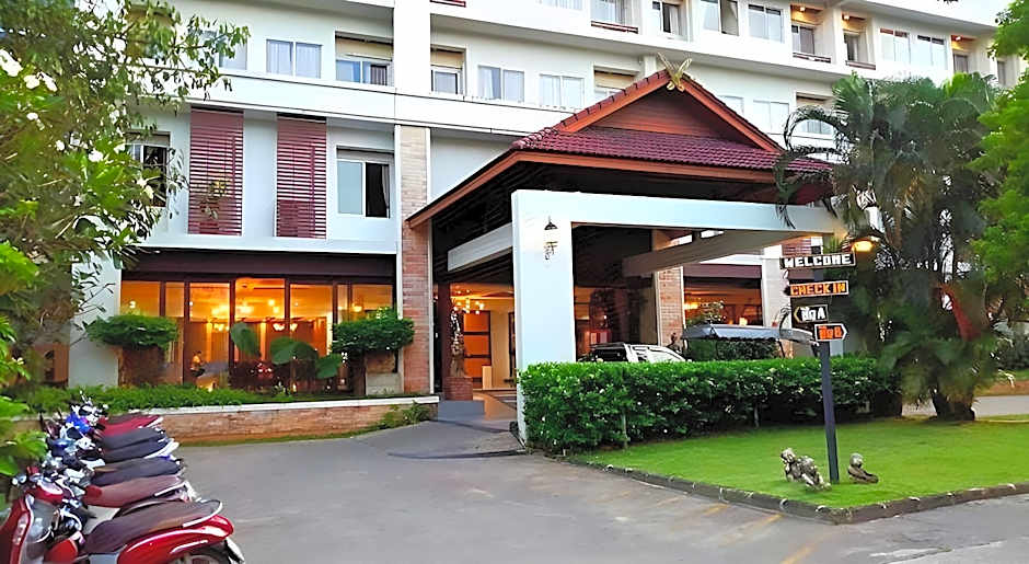 Nana Buri Hotel