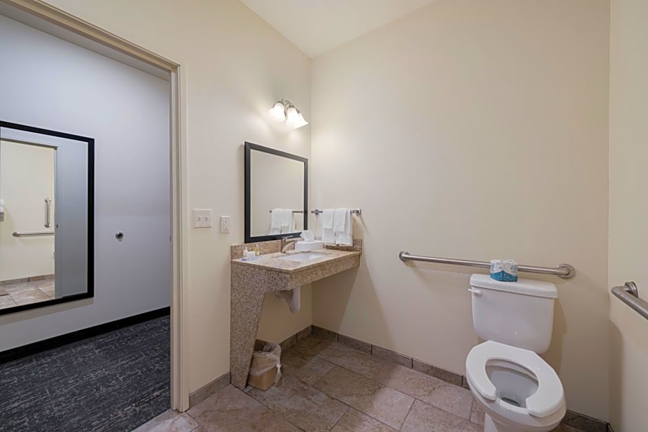 Cobblestone Hotel & Suites - Urbana