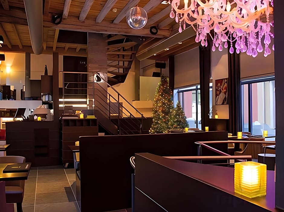 Hotel De Boskar Peer