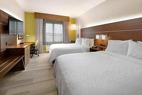 2 Queen Beds Standard