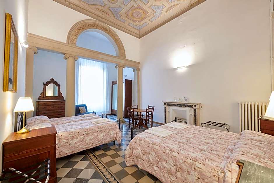 Casa Santo Nome di Gesu