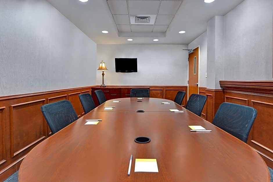 Hampton Inn & Suites Birmingham-Hoover-Galleria