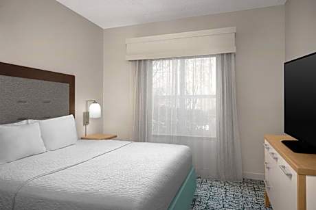 1 King Bed Balcony 1 Bedroom Suite Nonsmoking