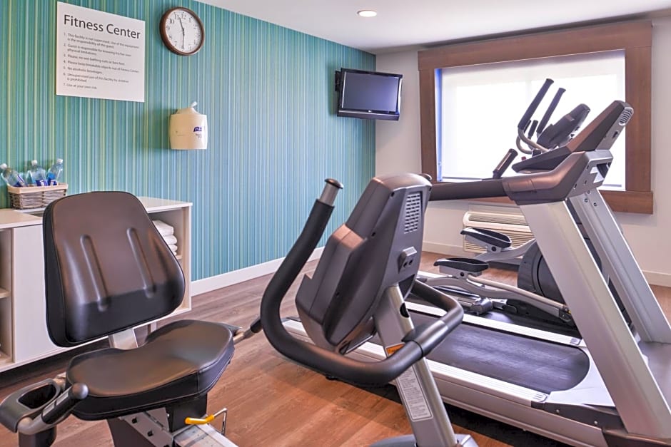 Holiday Inn Express Hotel & Suites Elgin By IHG