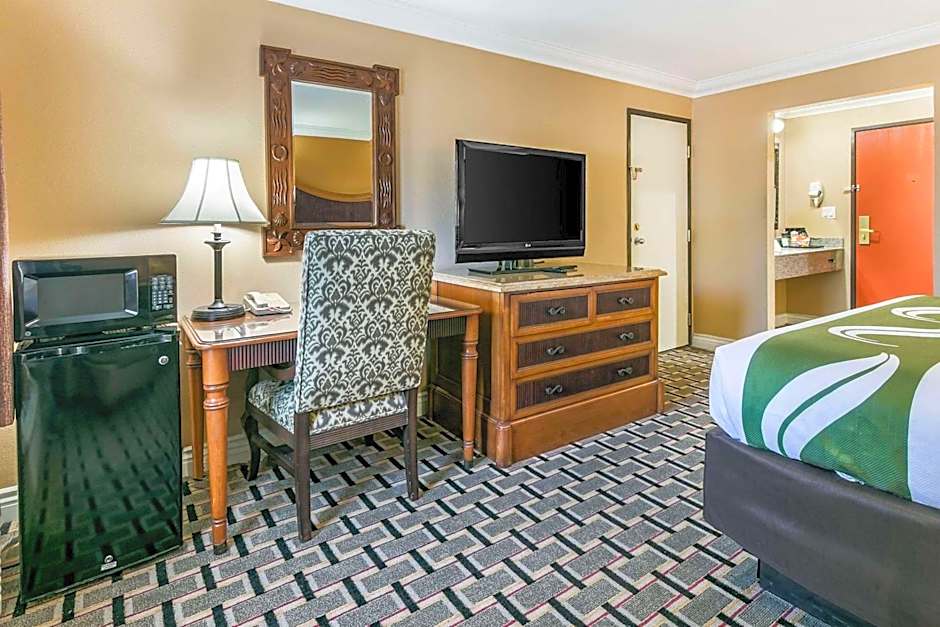 Quality Inn & Suites Atlanta Airport South