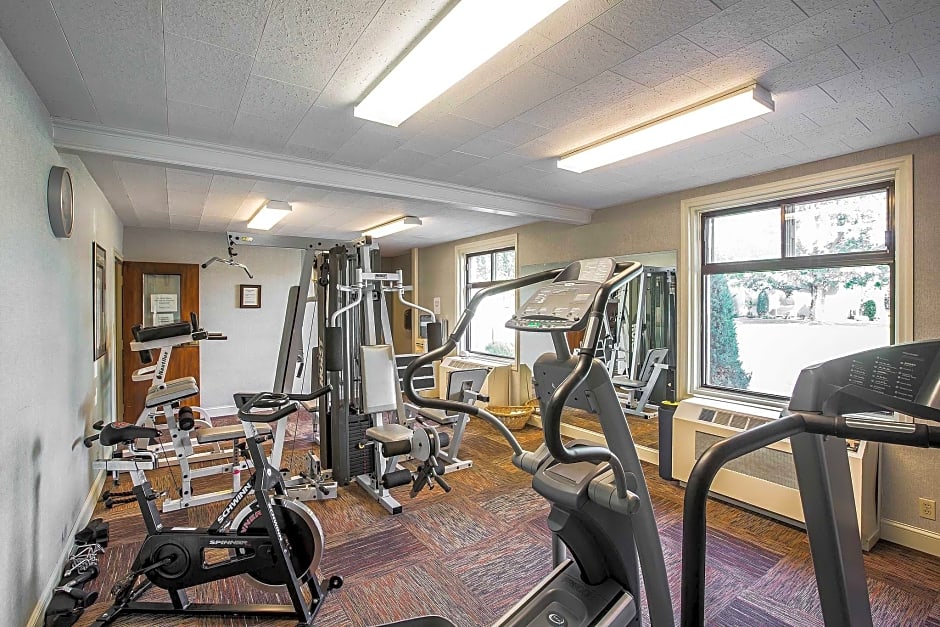 Econo Lodge Inn & Suites Binghamton