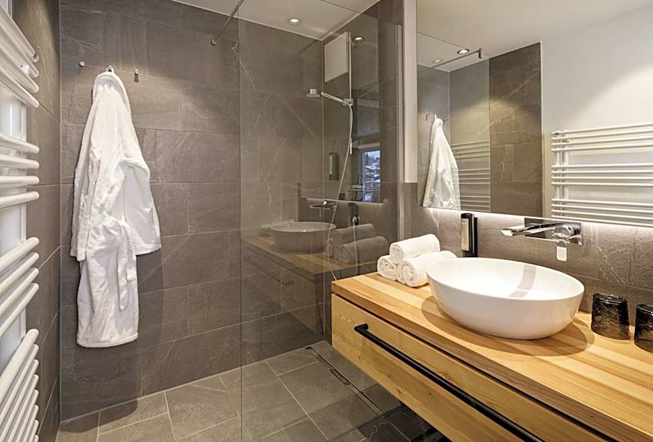 Hotel VIEW - incl Joker Card in Summer