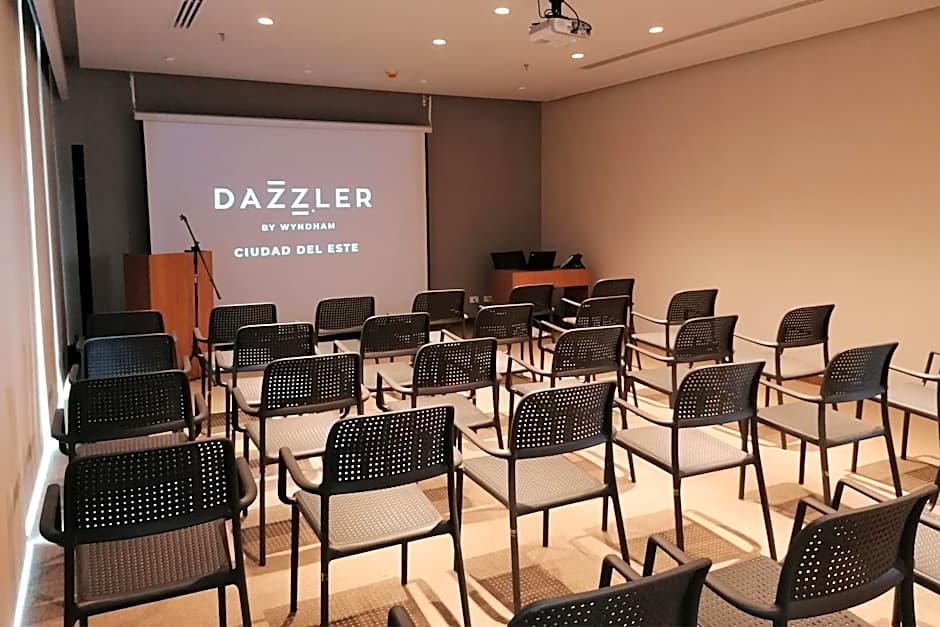 Dazzler by Wyndham Ciudad del Este