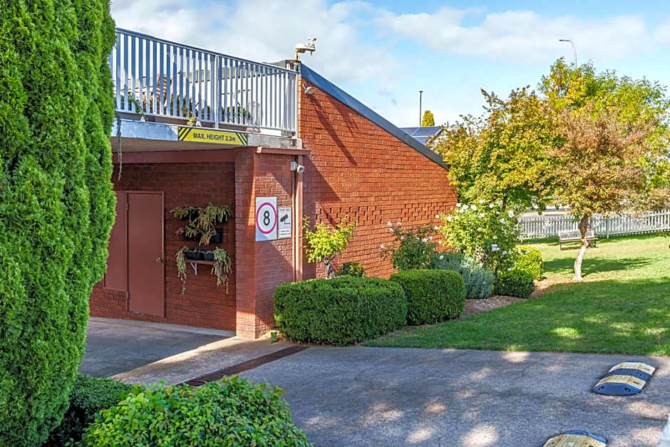 Roydons Motor Inn