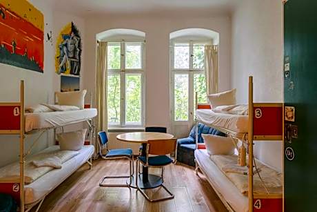 Bed in 4-Bed Dormitory Room