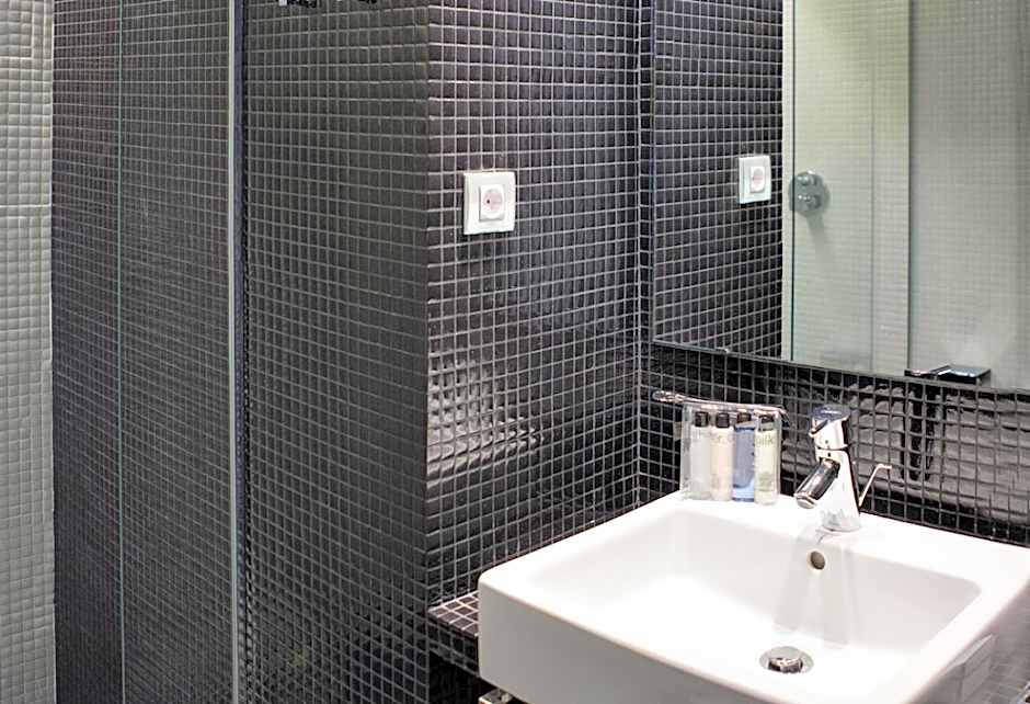 Hotel Gran Derby Suites