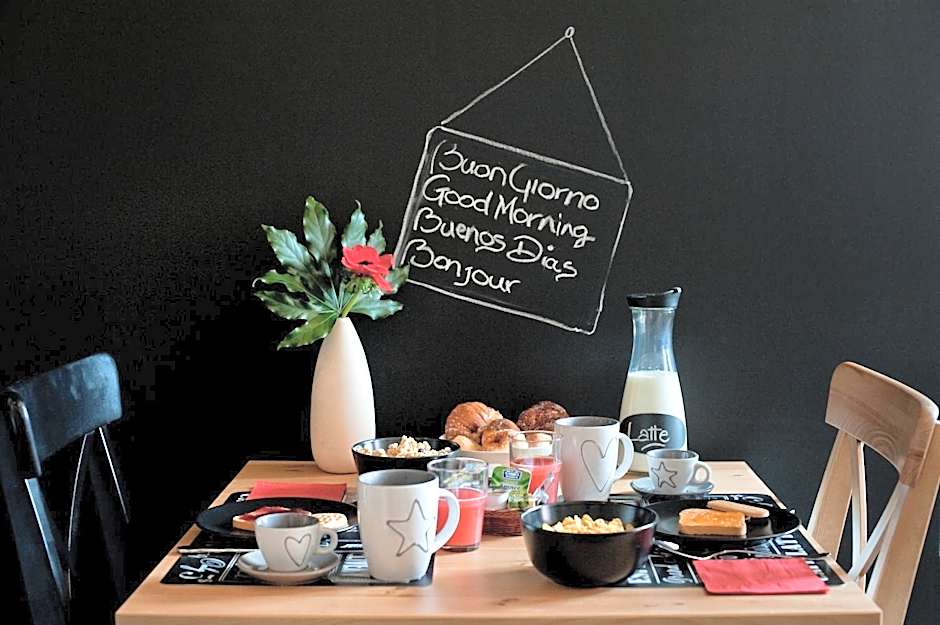 TinkerBell GuestHouse