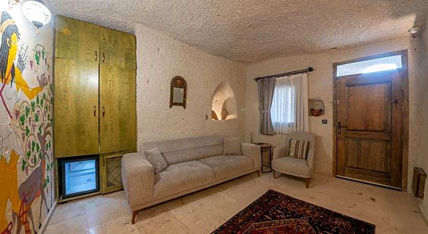 Majestic Cave House