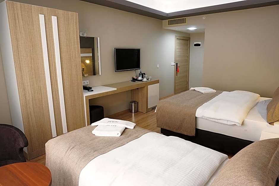 Arus Hotel
