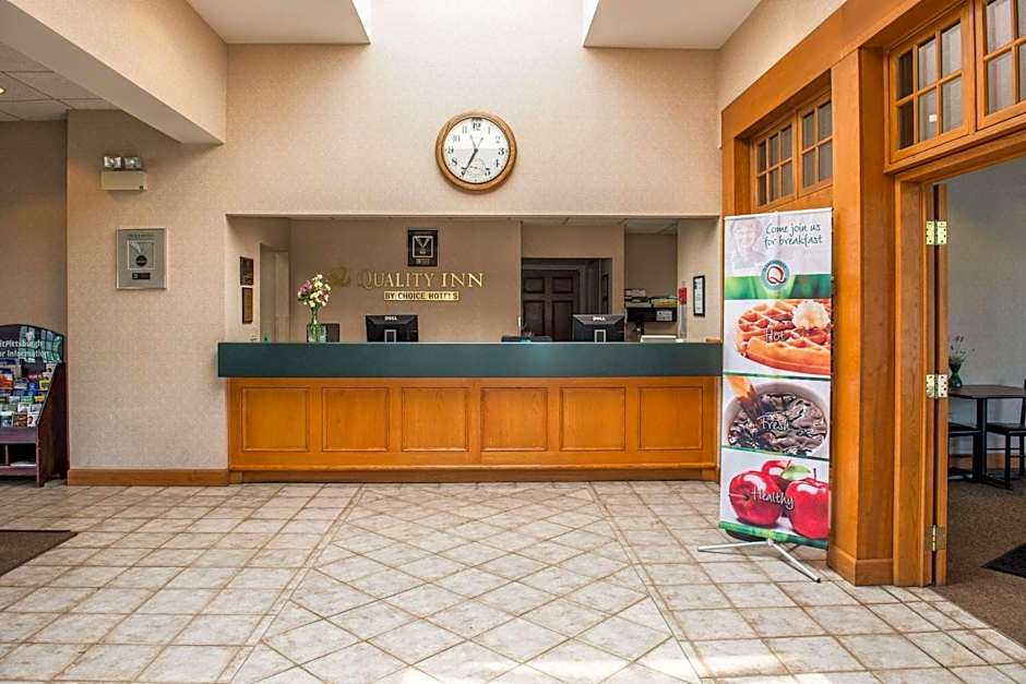 Quality Inn Pittsburgh Airport