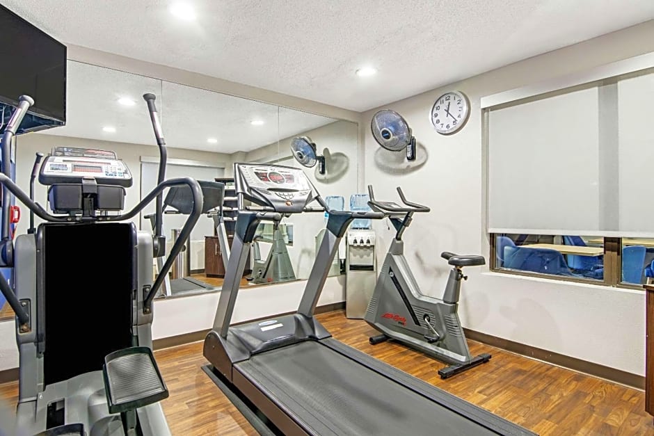 Comfort Suites Lansing
