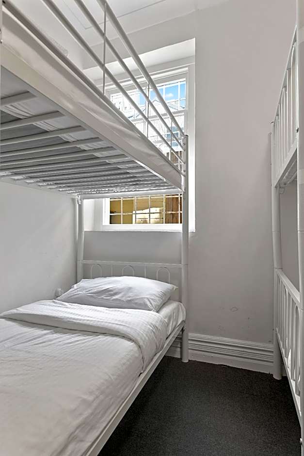 Urban Nomad - Potts Point  (18 - 39 only)