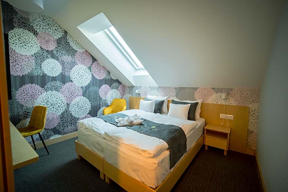 Eleven Business & Sport Hotel