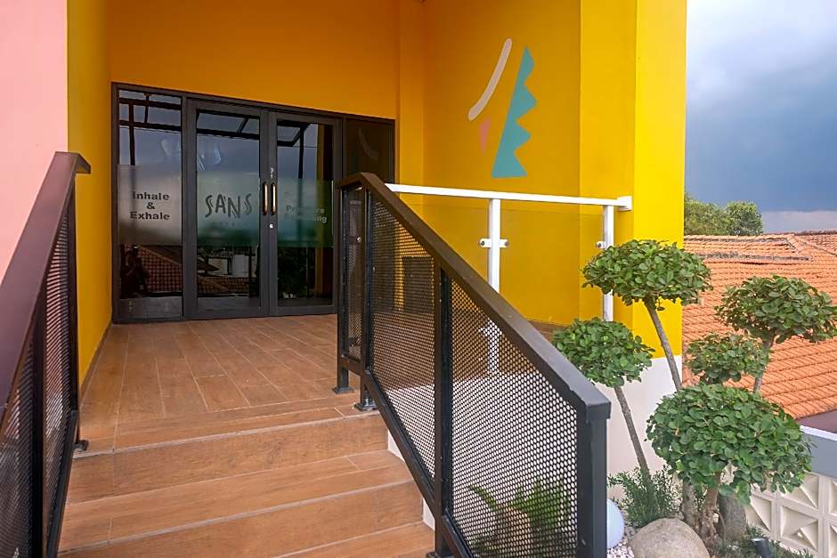 SANS Hotel Premiere Majapahit Semarang