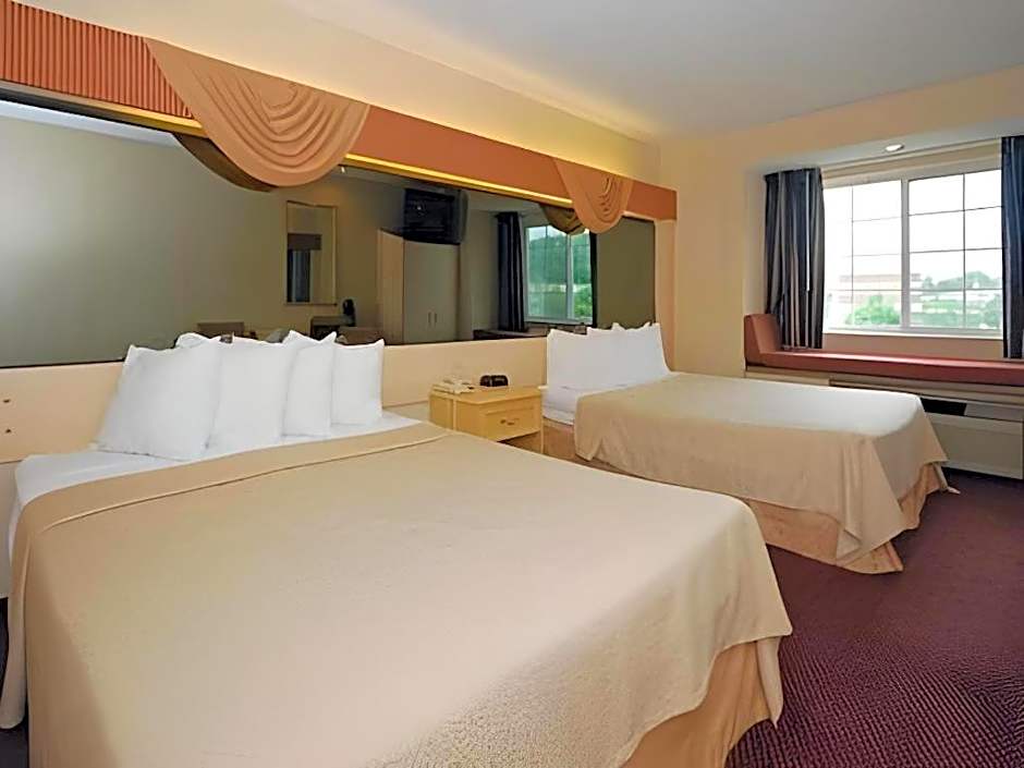 Quality Inn & Suites Mt. Juliet