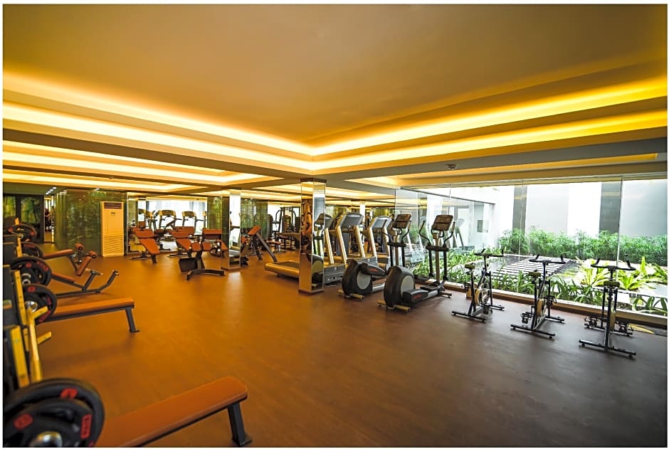 The Mira Central Park Hotel