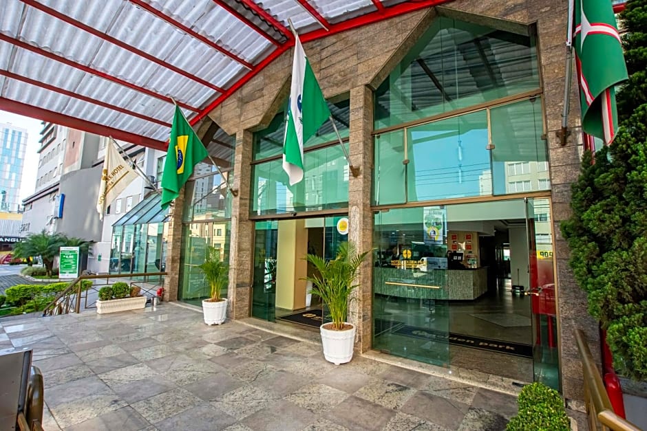 Hotel Golden Park Curitiba By Nacional Inn