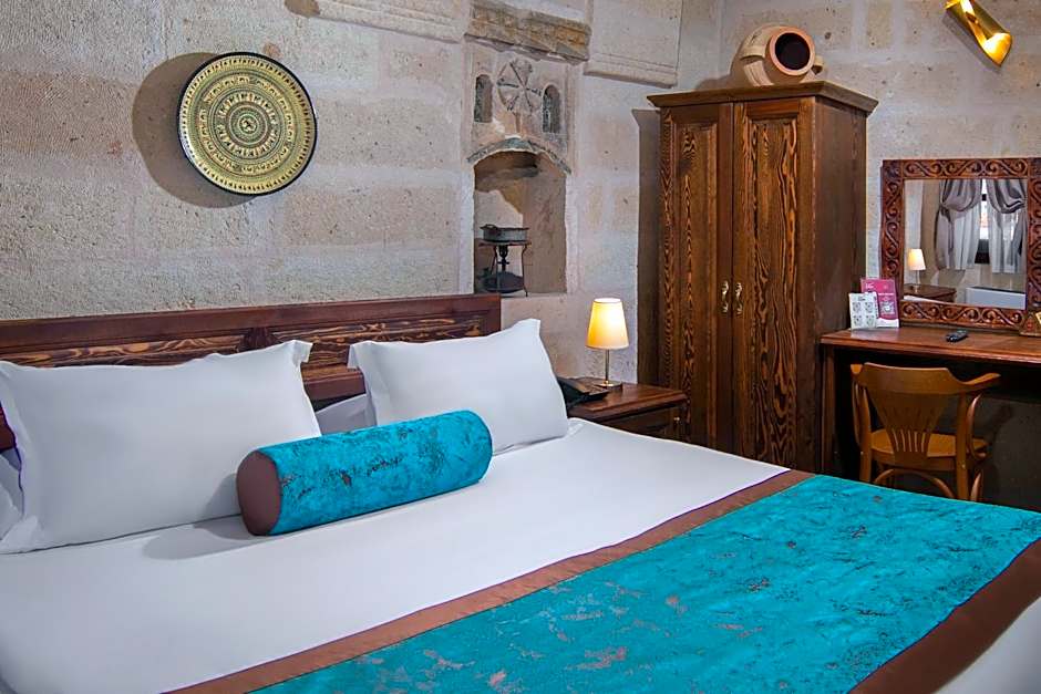 Cappa Via Cave Hotel