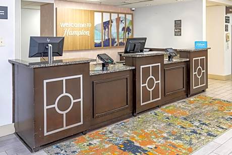 Hampton Inn By Hilton Tampa-International Airport/Westshore