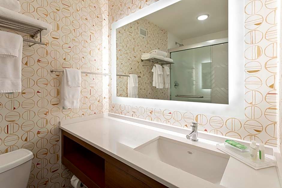 Holiday Inn Marquette By IHG