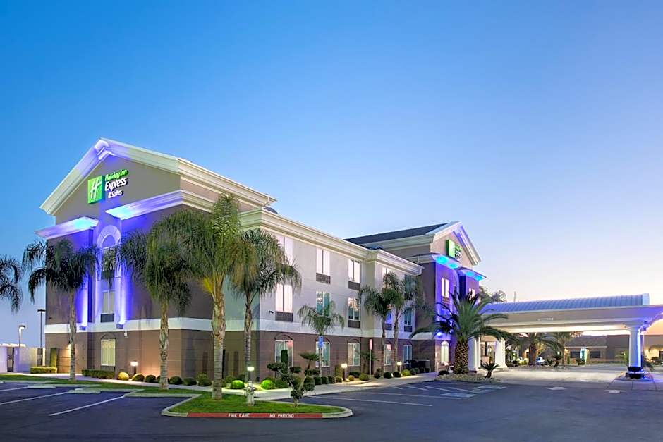 Holiday Inn Express & Suites Yosemite Park Area By IHG