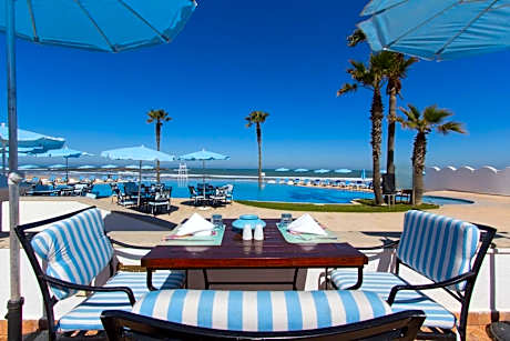 Amphitrite Beach Resort & Convention Centre