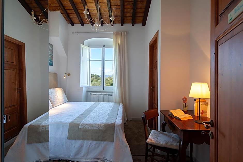 Pietrantica - Affittacamere con giardino NUOVA APERTURA a Trebiano -CITR