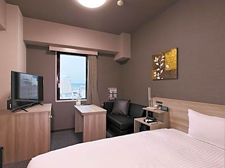 Single Room - Non-Smoking - Cleaning Every 3 Days