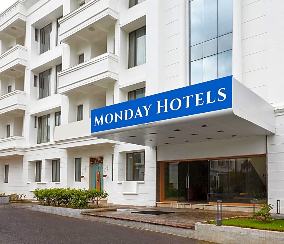 Monday Hotels Mahape