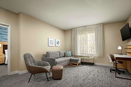 One-Bedroom King Suite with Sofa Bed and Adapted Tub - Mobility and Hearing Accessible