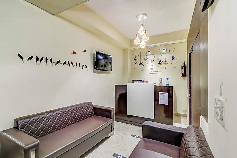 RS Hotels by OYO Rooms – Delhi, NY