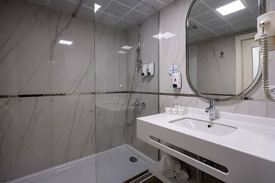 MIRADA DEL MAR HOTEL