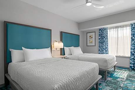 2 Queen Beds 1 Bedroom Suite Nonsmoking