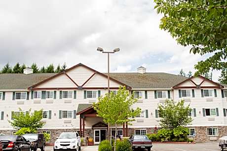 FairBridge Inn & Suites DuPont