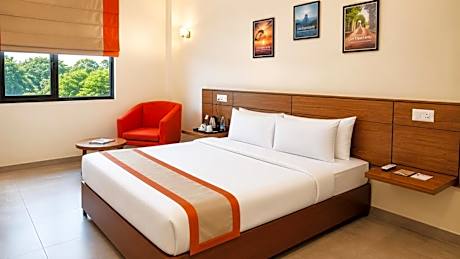 Queen Room