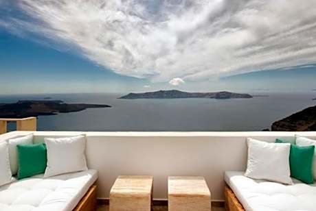 Allure Suites