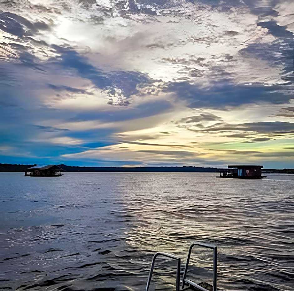 Casa Flutuante - Experiência única