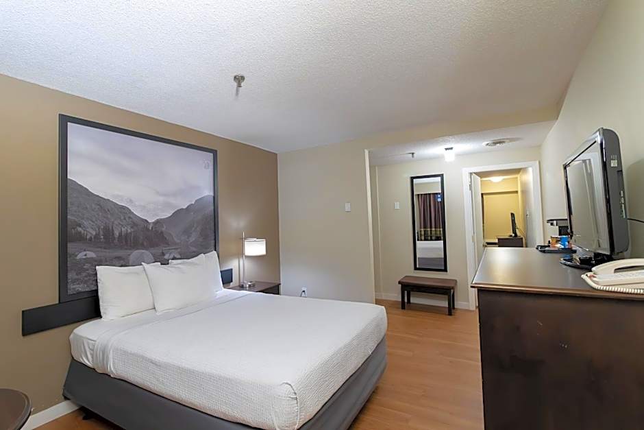 Super 8 by Wyndham Prince George