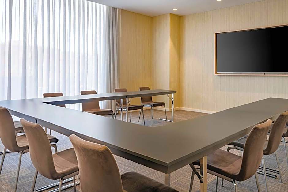 AC Hotel by Marriott Valencia