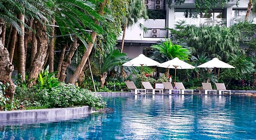 FOREST IN THE SKY - FLAMINGO DAI LAI