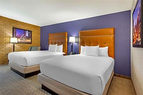 Deluxe Double Room with Two Queen Beds