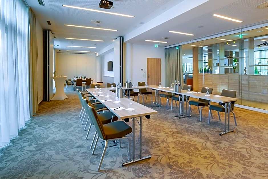 elaya hotel kleve, Trademark Collection by Wyndham