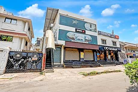 Hotel O The Bihta Club Hotel