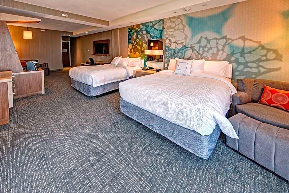 Courtyard by Marriott Westbury Long Island