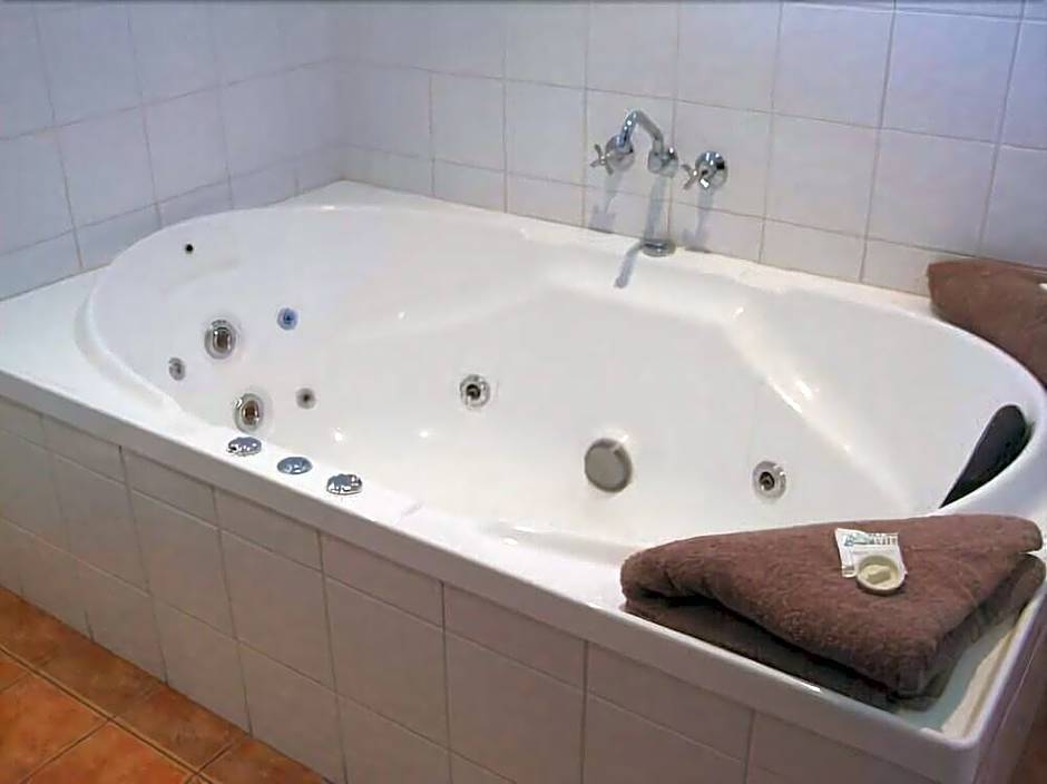 Cobar Town & Country Motor Inn